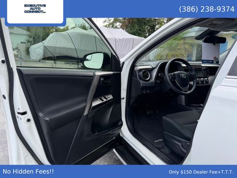 Used 2017 Toyota RAV4 LE FWD image 17