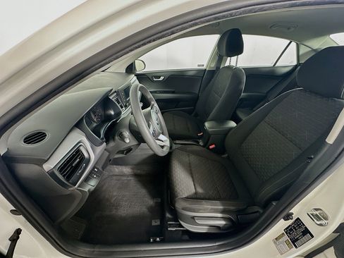Used 2018 Kia Rio S image 13