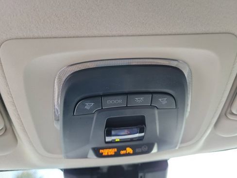 Used 2023 Toyota Corolla LE image 32