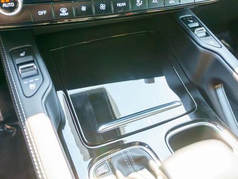 Used 2025 Kia Telluride SX X-Line AWD/4WD image 36