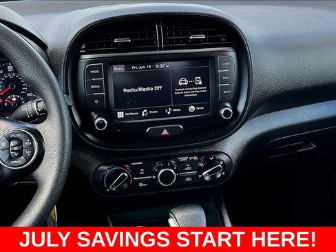 Used 2022 Kia Soul LX FWD image 12
