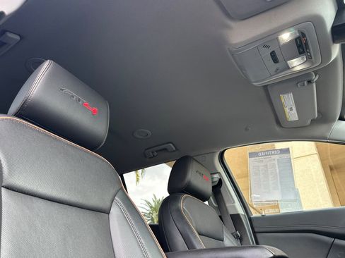 Certified 2022 GMC Acadia AT4 w/ Preferred Package image 19