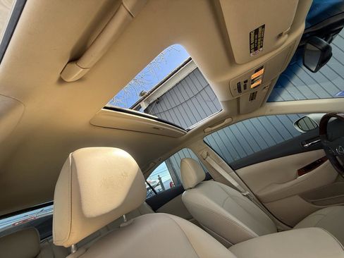 Used 2011 Lexus ES 350 image 12