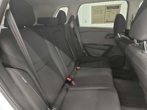 Used 2023 Nissan Rogue S AWD/4WD image 27