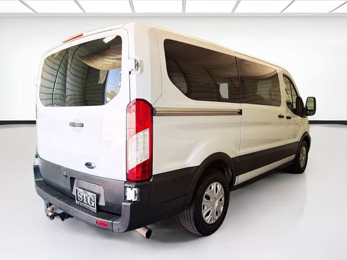 Used 2020 Ford Transit 150 XL RWD image 4