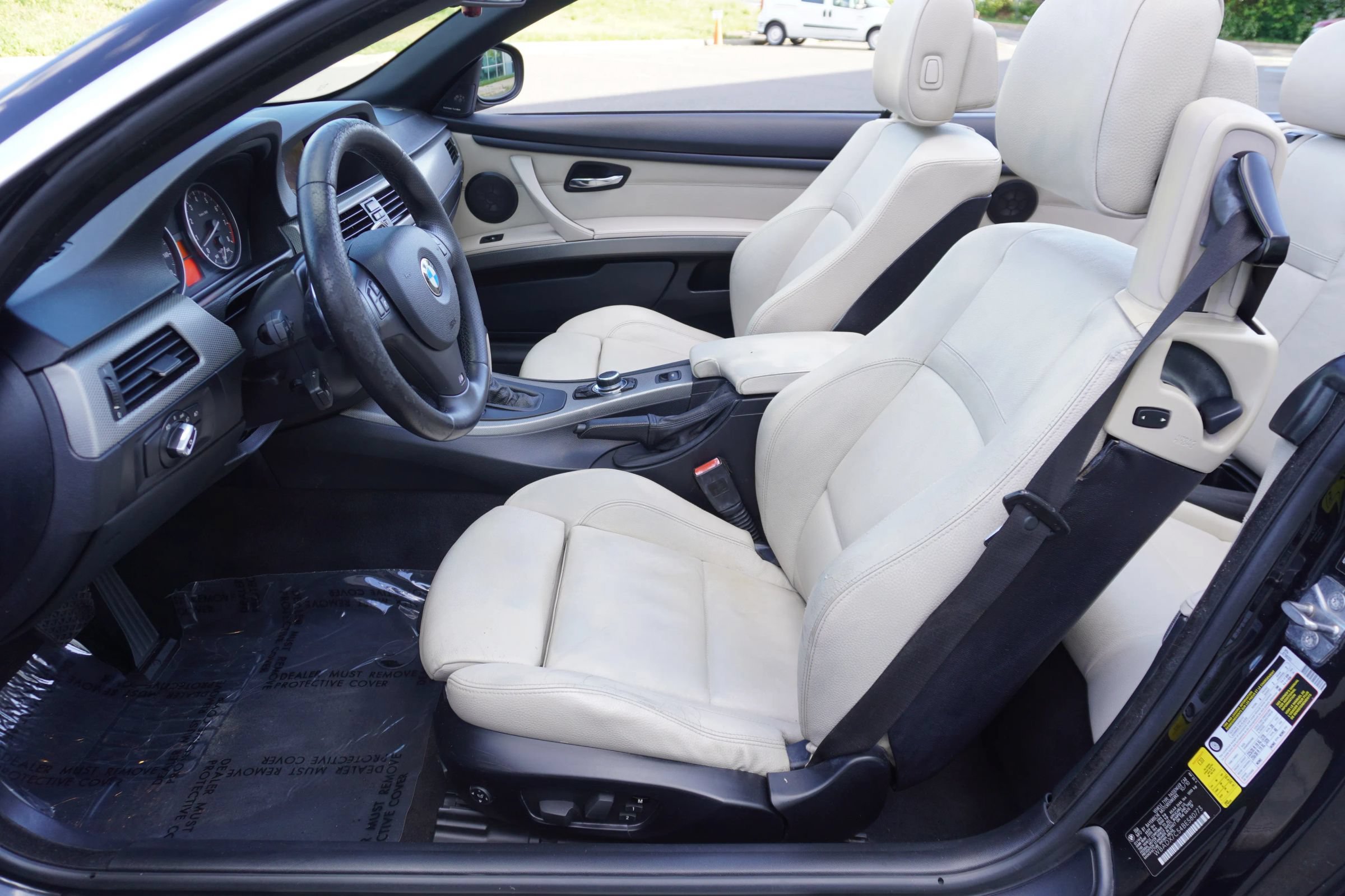 Used 2011 BMW 335i Convertible w/ M Sport Pkg RWD image 12