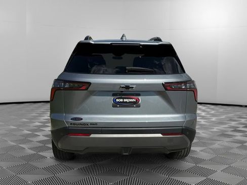 New 2026 Chevrolet Equinox LT w/ Convenience Package II AWD/4WD image 4