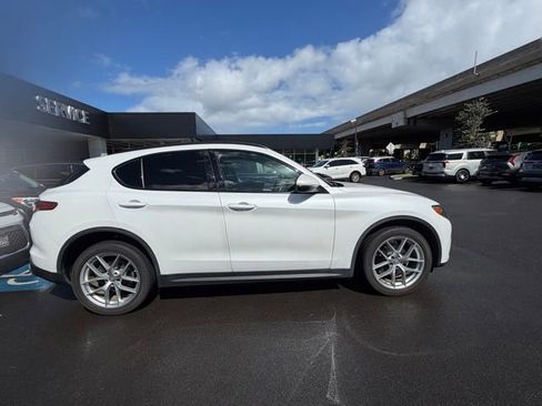 Used 2018 Alfa Romeo Stelvio Ti Sport AWD/4WD image 22