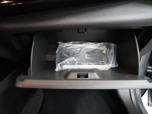 Certified 2025 Chevrolet Trax RS w/ Driver Confidence Package image 34