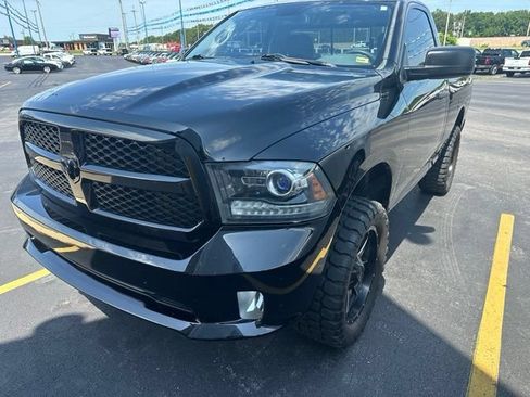 Used 2015 RAM 1500 Express w/ Black Ram 1500 Express Group AWD/4WD image 3