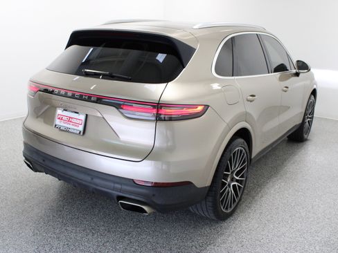 Used 2019 Porsche Cayenne AWD/4WD image 7