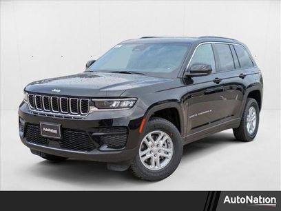 New 2025 Jeep Grand Cherokee Laredo w/ Luxury Tech Group I