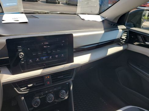 Certified 2025 Volkswagen Taos S image 20