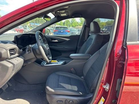 Used 2024 Buick Envista Preferred w/ Convenience I Package FWD image 14