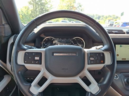 Used 2023 Land Rover Defender 110 X-Dynamic SE image 20