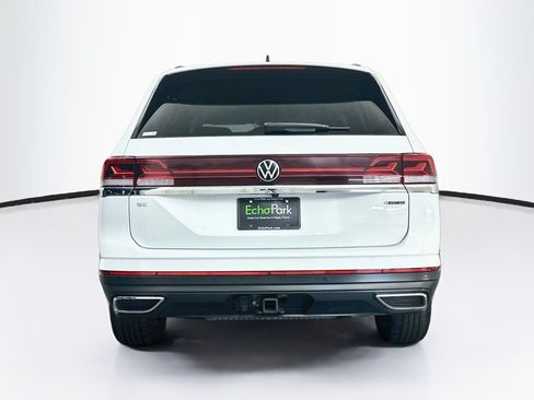 Used 2025 Volkswagen Atlas SE AWD/4WD image 7