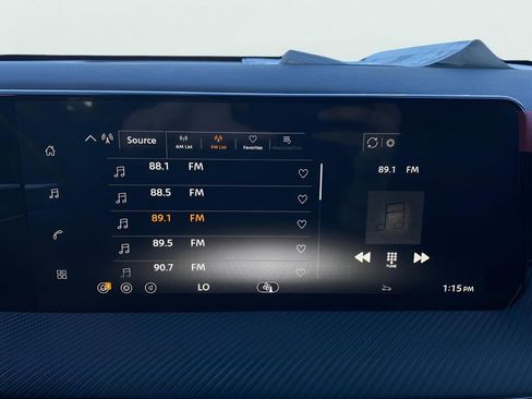 New 2026 Nissan Kicks SR FWD image 11