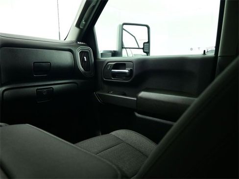 Used 2020 GMC Sierra 2500 4x4 Crew Cab w/ Convenience Package image 13