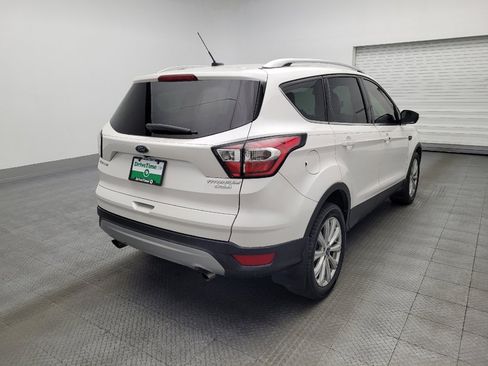 Used 2017 Ford Escape Titanium image 9