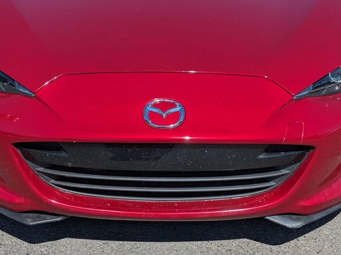 Used 2019 MAZDA MX-5 Miata Grand Touring RWD image 9
