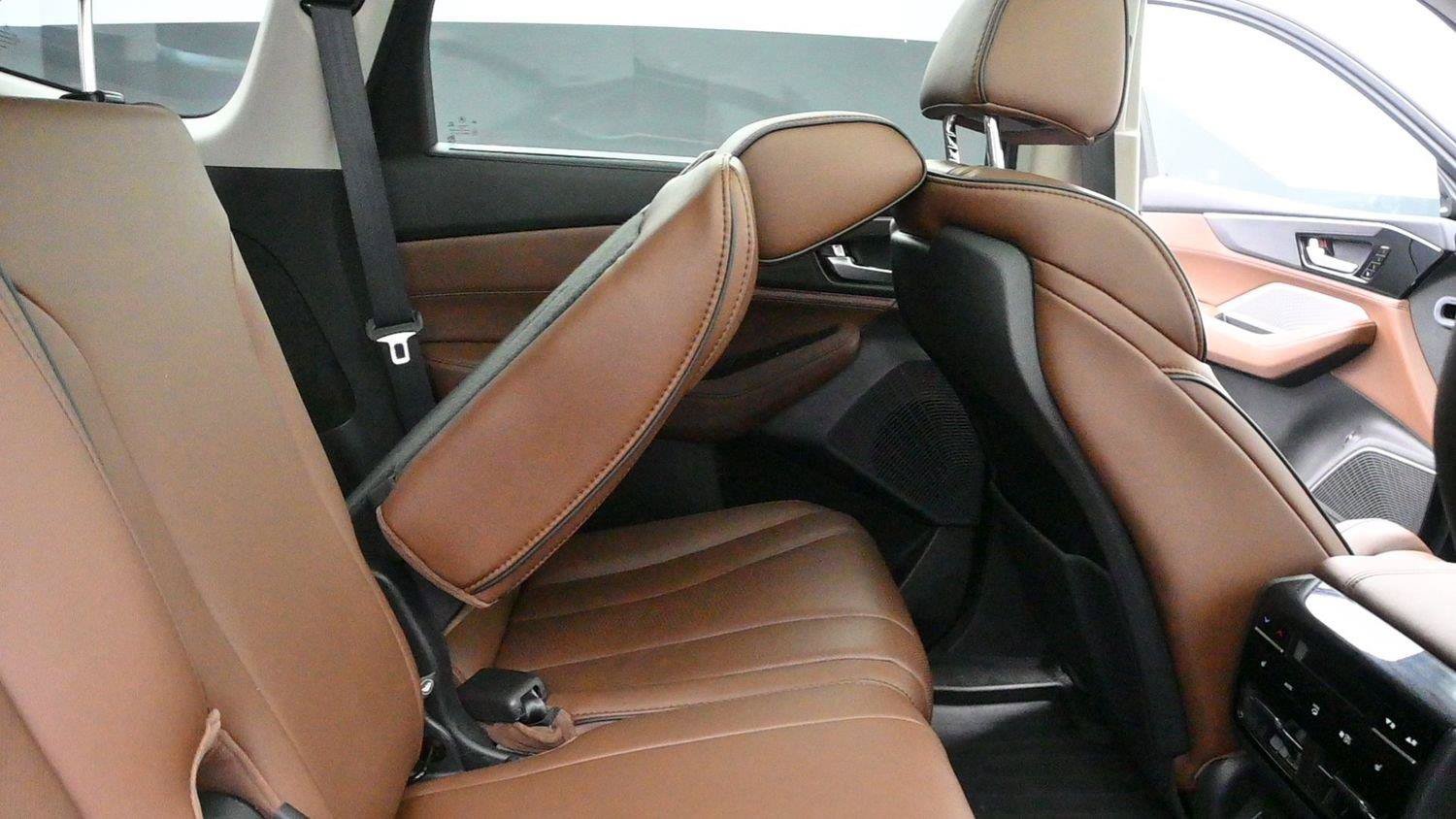 Certified 2024 Acura MDX w/ Advance Package AWD/4WD image 22