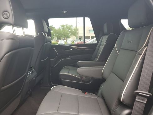 Used 2023 Cadillac Escalade Premium Luxury w/ Performance Package image 14