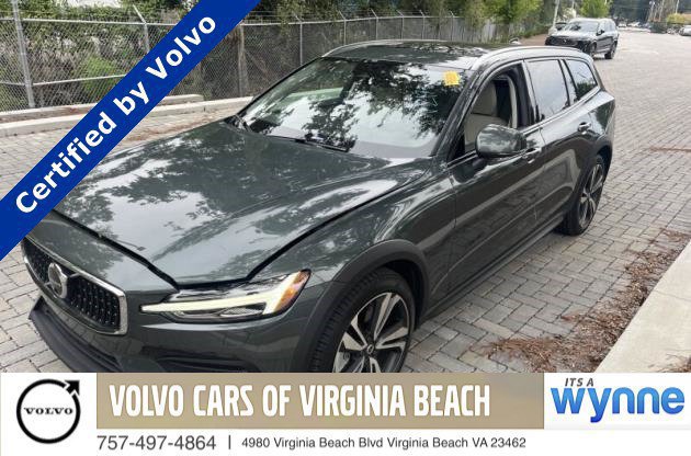 Used 2026 Volvo V60 B5 Cross Country Plus AWD/4WD image 1