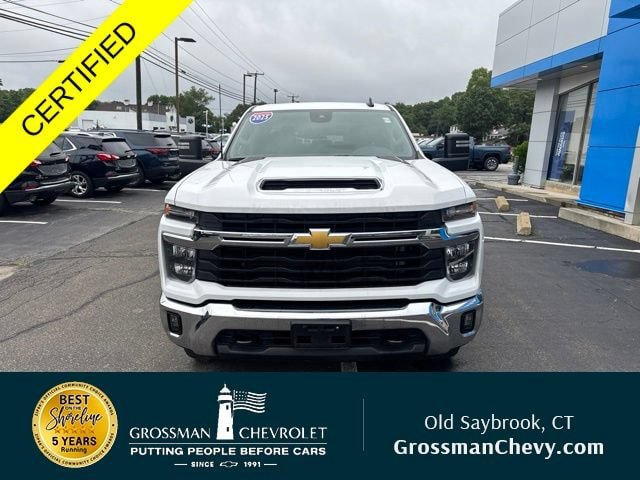 Used 2025 Chevrolet Silverado 2500 LT w/ Convenience Package AWD/4WD image 4