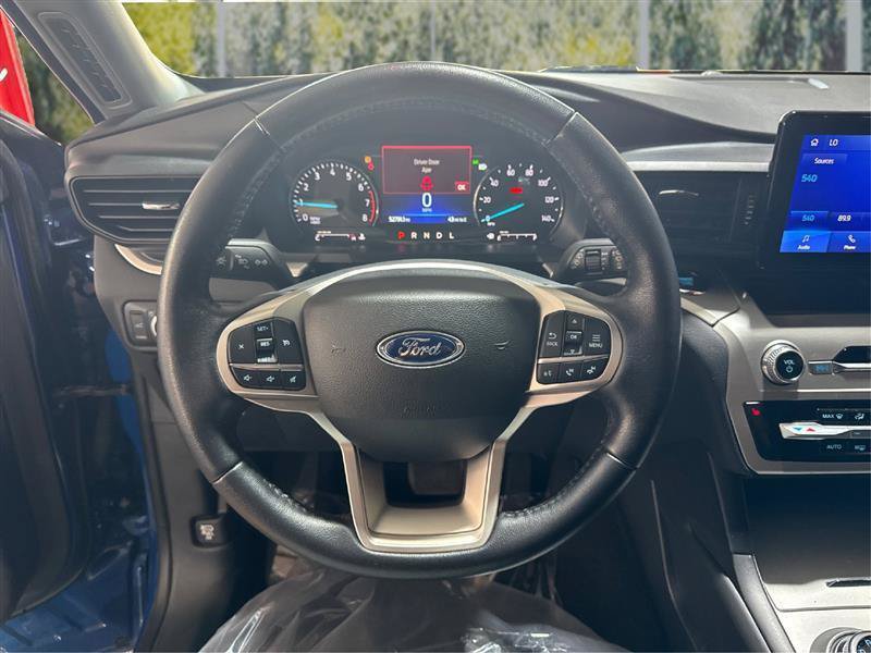 Used 2022 Ford Explorer XLT AWD/4WD image 18