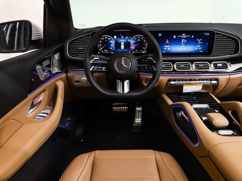 New 2026 Mercedes-Benz GLS 450 4MATIC image 15