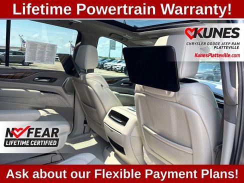 Used 2021 Cadillac Escalade Sport Platinum w/ LPO, ONYX Package AWD/4WD image 31