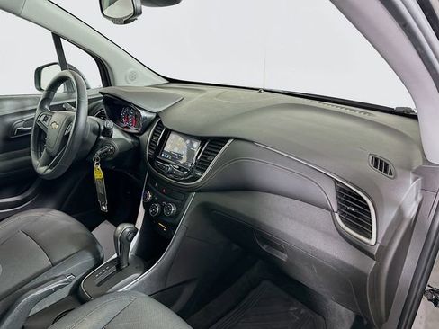 Used 2019 Chevrolet Trax LT image 27
