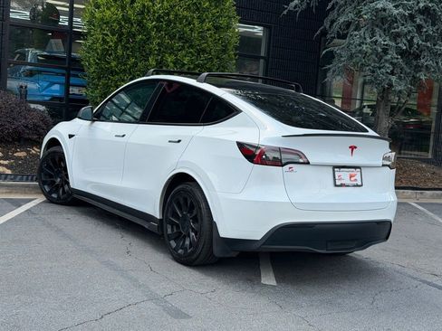 Used 2023 Tesla Model Y Long Range AWD/4WD image 19