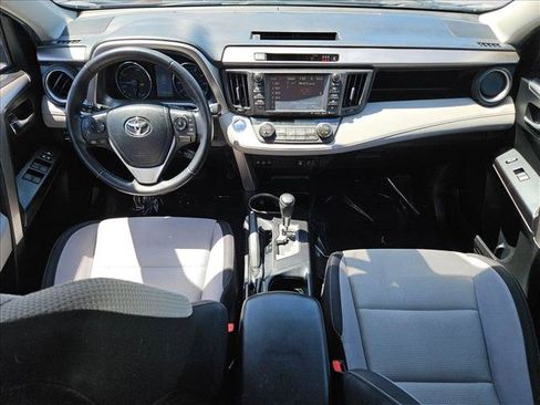 Used 2017 Toyota RAV4 XLE AWD/4WD image 19