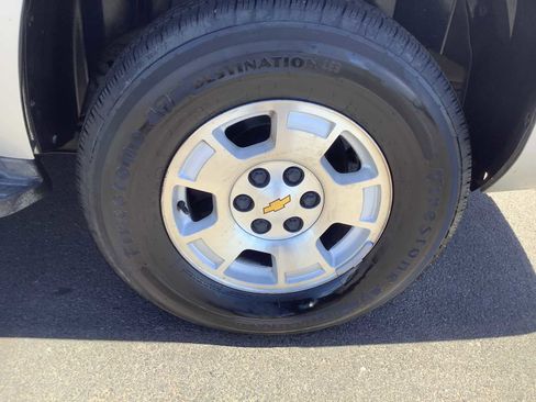 Used 2010 Chevrolet Tahoe LS AWD/4WD image 8