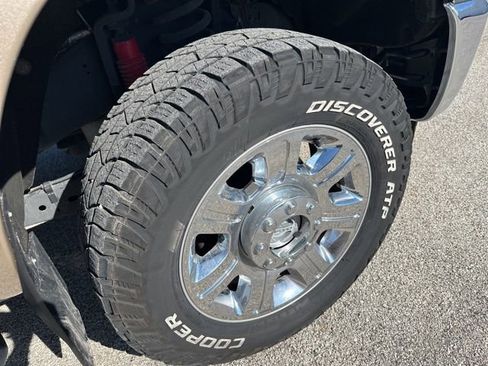 Used 2012 Ford F250 Lariat w/ Chrome Pkg image 14