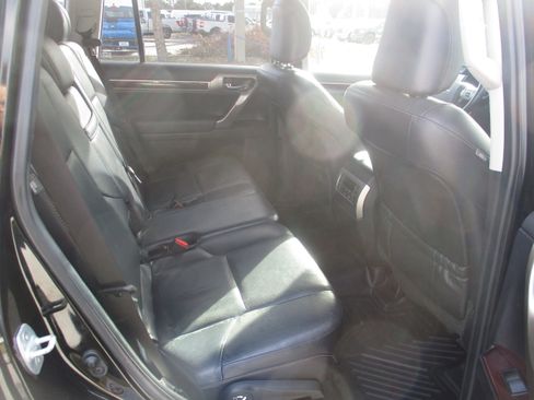 Used 2018 Lexus GX 460 image 13