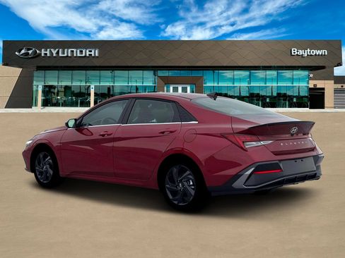 New 2026 Hyundai Elantra SEL Sport Premium FWD image 4