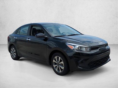 Used 2023 Kia Rio S w/ Technology Package FWD image 3