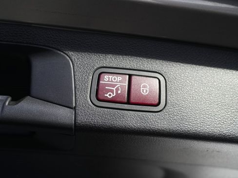 Used 2020 Mercedes-Benz GLS 450 4MATIC image 16