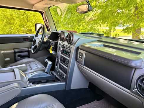 Used 2003 HUMMER H2 w/ Preferred Equipment Group AWD/4WD image 17