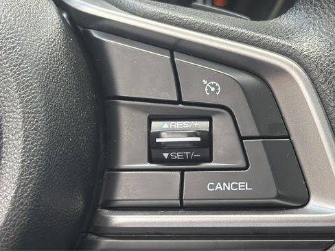 Used 2018 Subaru Impreza 2.0i Premium AWD/4WD image 32