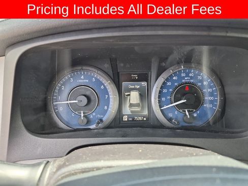 Used 2019 Toyota Sienna XLE w/ XLE Navigation Package FWD image 7
