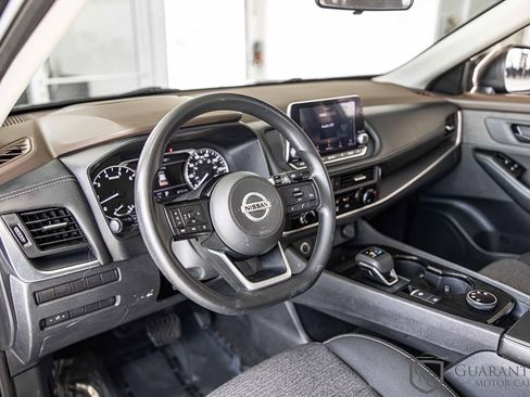 Used 2021 Nissan Rogue S image 18