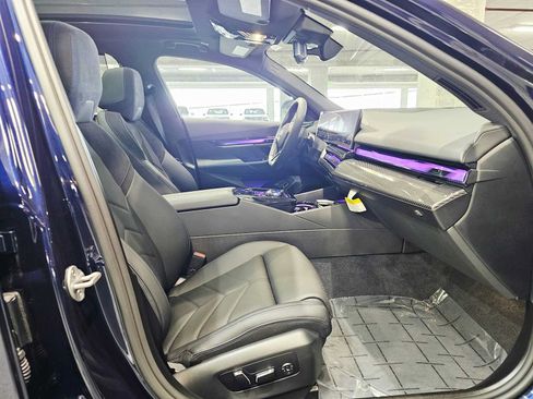 New 2027 BMW 550e xDrive w/ Executive Package AWD/4WD image 29