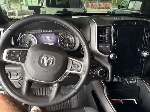 Used 2023 RAM 1500 Big Horn AWD/4WD image 5