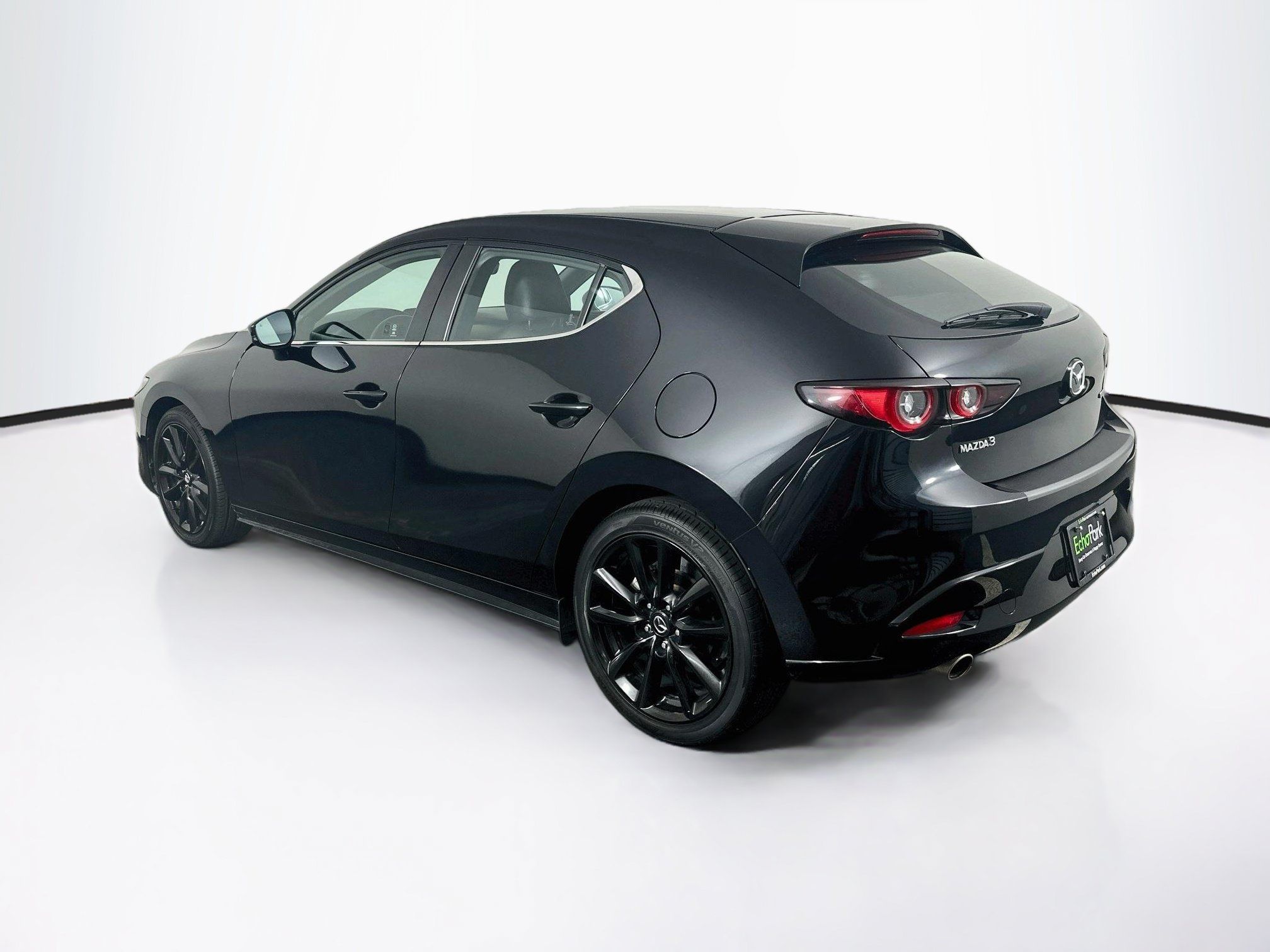 Used 2024 MAZDA MAZDA3 s FWD image 5