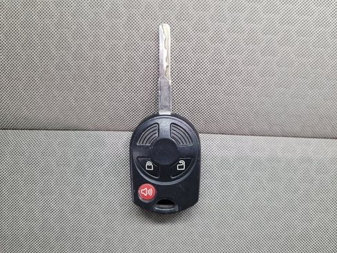 Used 2018 Ford Escape SE image 32