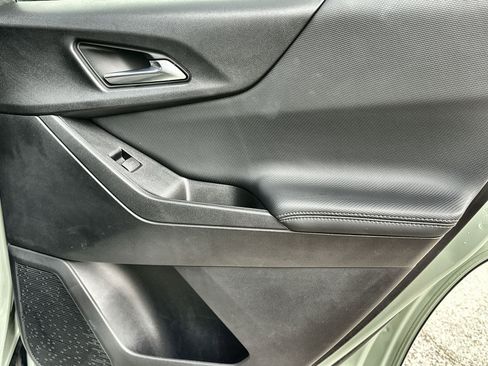 Used 2025 Chevrolet Equinox LT w/ Safety and Technology Package image 27