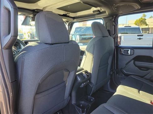 New 2026 Jeep Gladiator Sport image 11
